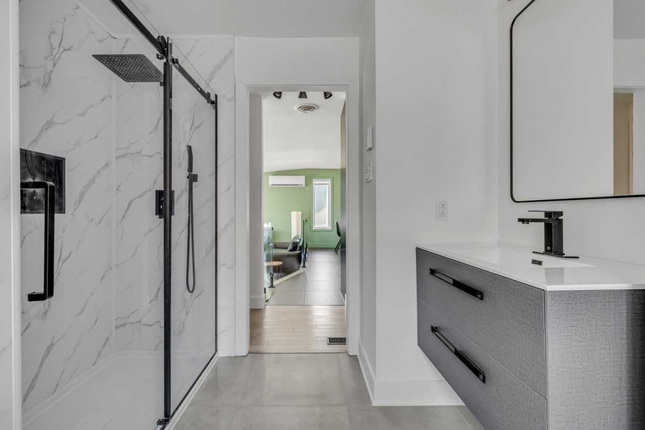 Salle de bains — 559, Rue des Plaines-Rouges, Québec (La Haute-Saint-Charles), G3G2A6, Québec (La Haute-Saint-Charles)