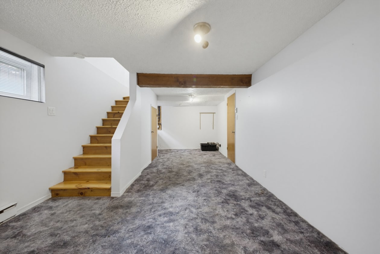 Sous-sol — 7367, Av. Guy, Montréal (Anjou), H1K2V2, Montréal (Anjou)