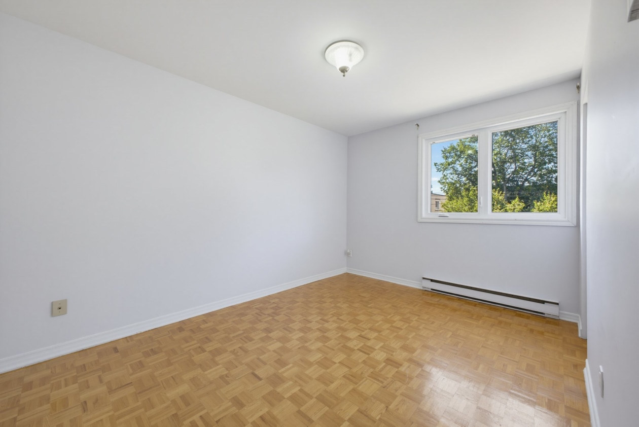 Chambre à coucher — 7367, Av. Guy, Montréal (Anjou), H1K2V2, Montréal (Anjou)