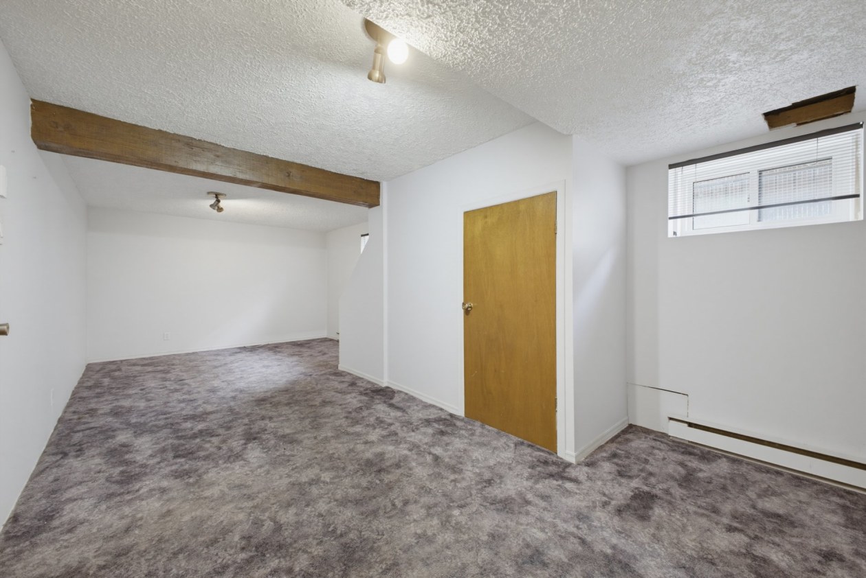 Sous-sol — 7367, Av. Guy, Montréal (Anjou), H1K2V2, Montréal (Anjou)