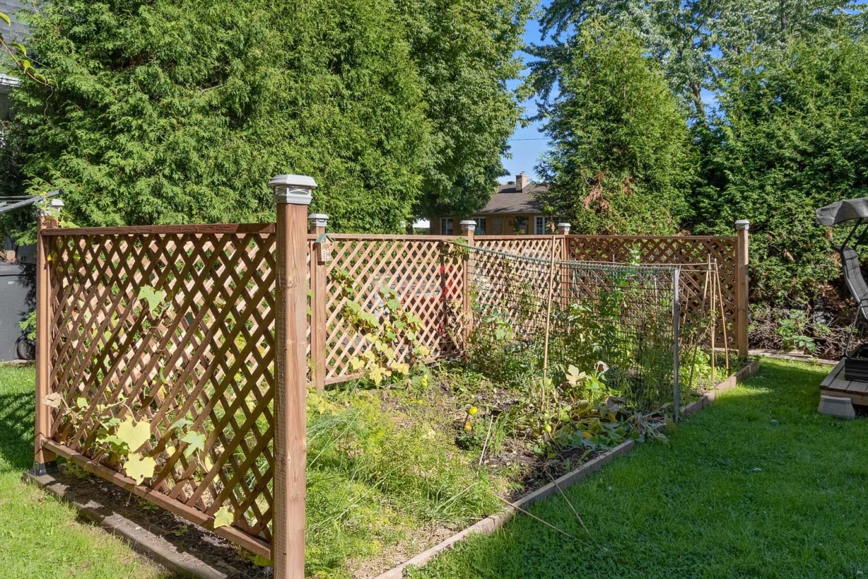 Jardin — 10180, Rue Jean-Clément, Québec (Les Rivières), G2B1Z2, Québec (Les Rivières)