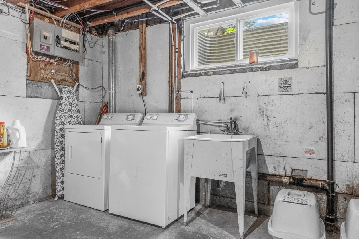Salle de lavage — 10180, Rue Jean-Clément, Québec (Les Rivières), G2B1Z2, Québec (Les Rivières)