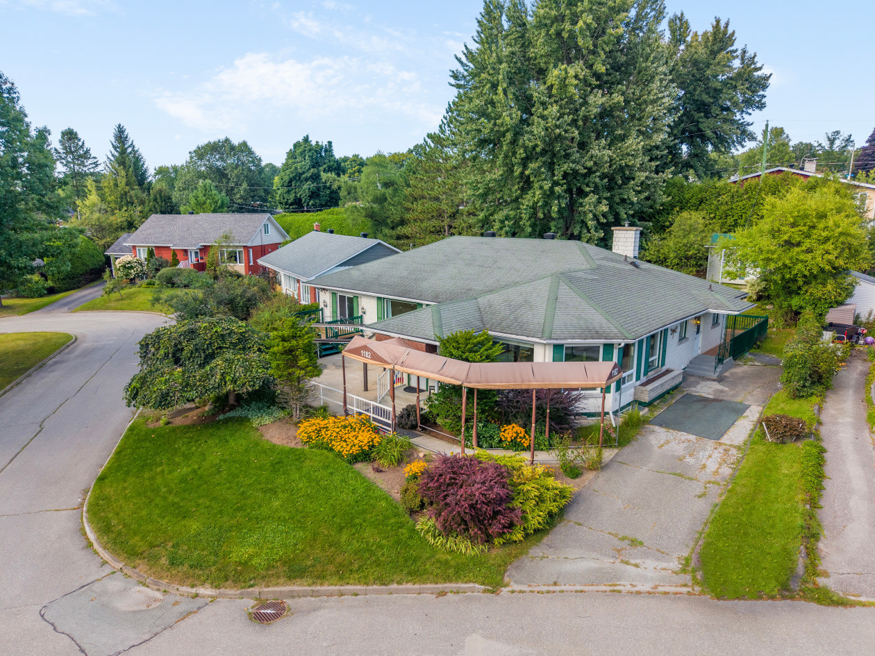 1182 Rue Mailhot