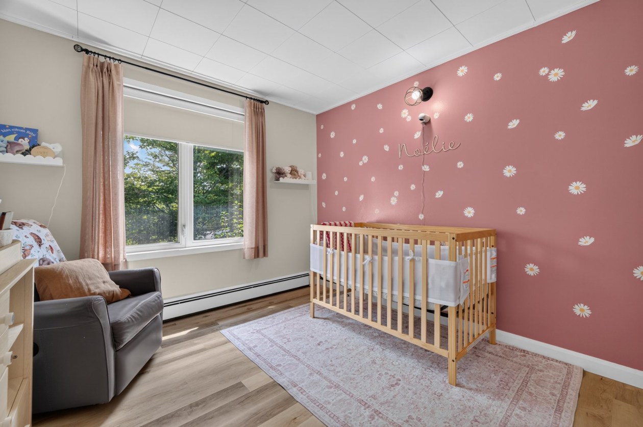 Chambre à coucher — 694 Rue Principale O., Saint-Anaclet-de-Lessard