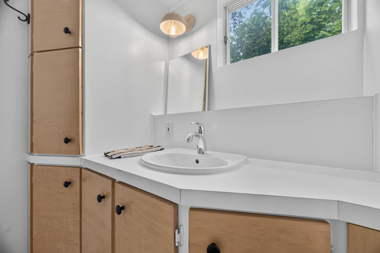 Salle de bains — 694 Rue Principale O., Saint-Anaclet-de-Lessard
