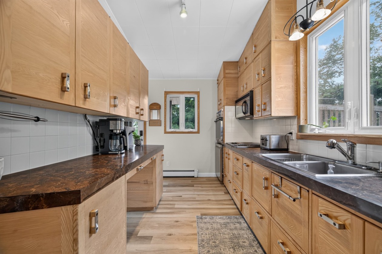 Photo 9 — 694 Rue Principale O., Saint-Anaclet-de-Lessard