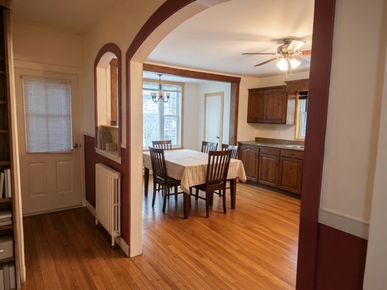 Salle à manger — 1915 Av. De La Ronde, Québec