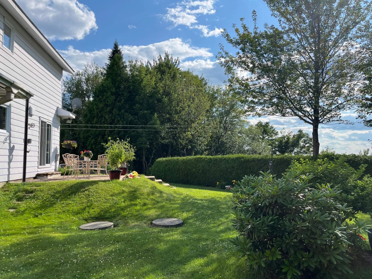 Cour — 621, Boul. Robitaille, Notre-Dame-du-Mont-Carmel, G0X3J0, Notre-Dame-du-Mont-Carmel