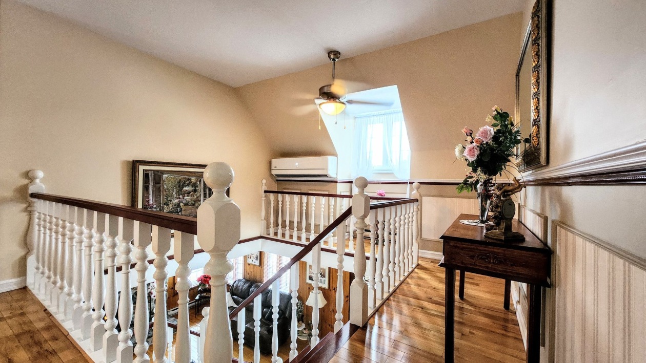 Mezzanine — 621, Boul. Robitaille, Notre-Dame-du-Mont-Carmel, G0X3J0, Notre-Dame-du-Mont-Carmel