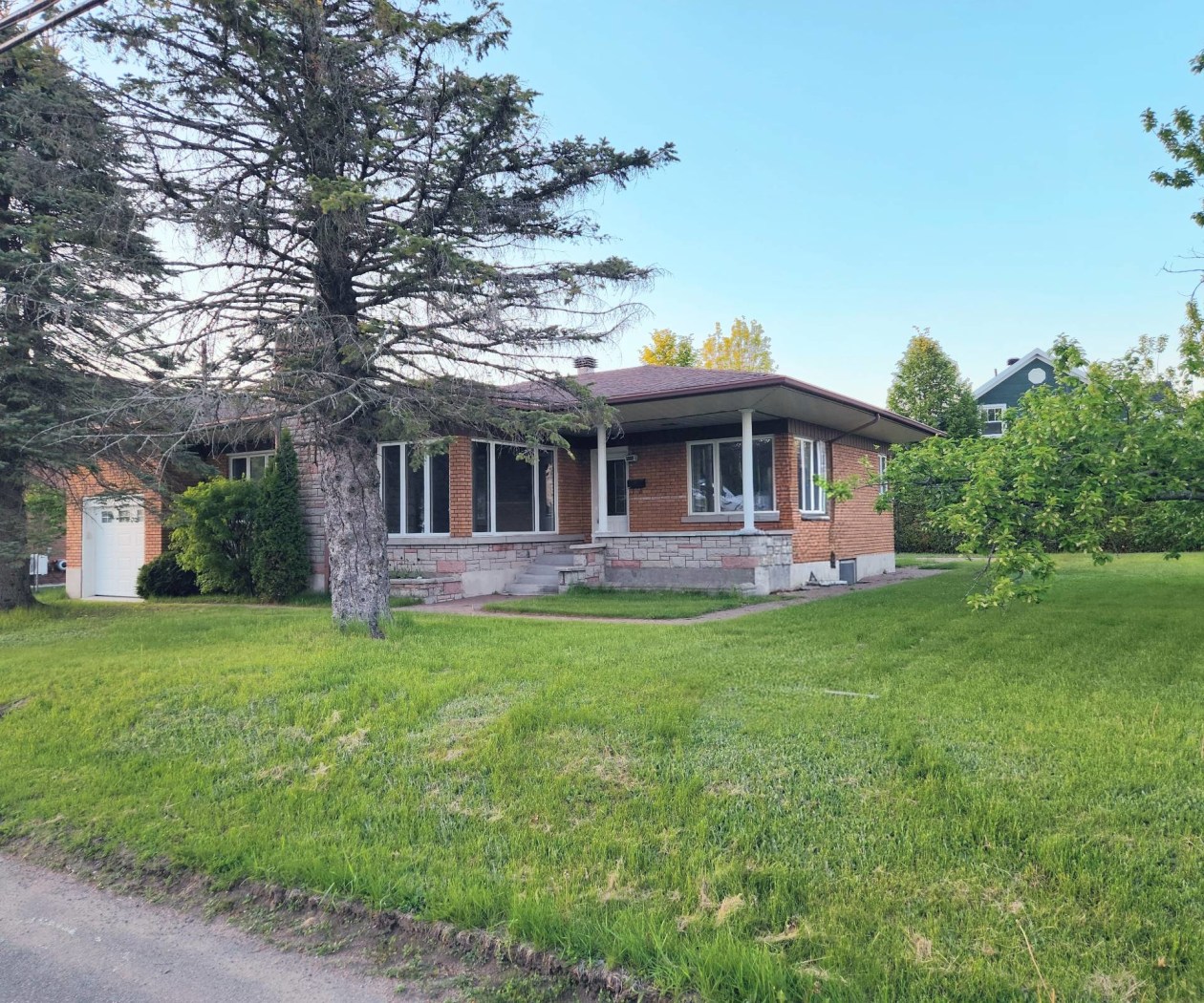 Entrée extérieure — 3555, 105e Avenue, Shawinigan, G9P5J5, Shawinigan
