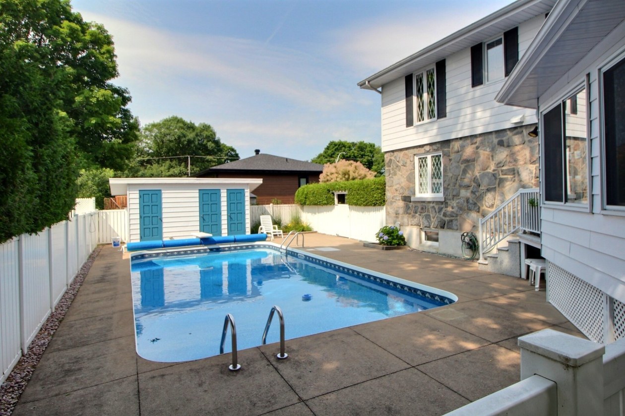 Piscine — 395, Rue du Site-Perreault, Shawinigan, G9P2G3, Shawinigan