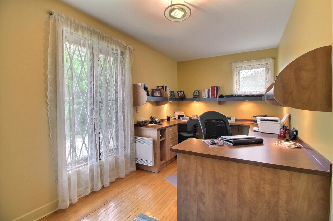 Bureau — 395, Rue du Site-Perreault, Shawinigan, G9P2G3, Shawinigan