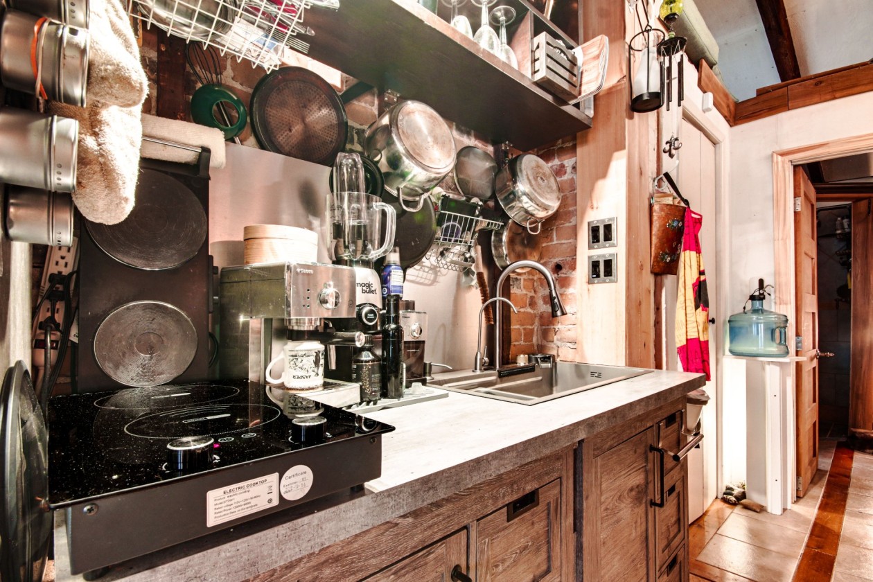 Salon — 864 - 870, Rue du Haut-Boc, Trois-Rivières, G9A4W6, Trois-Rivières