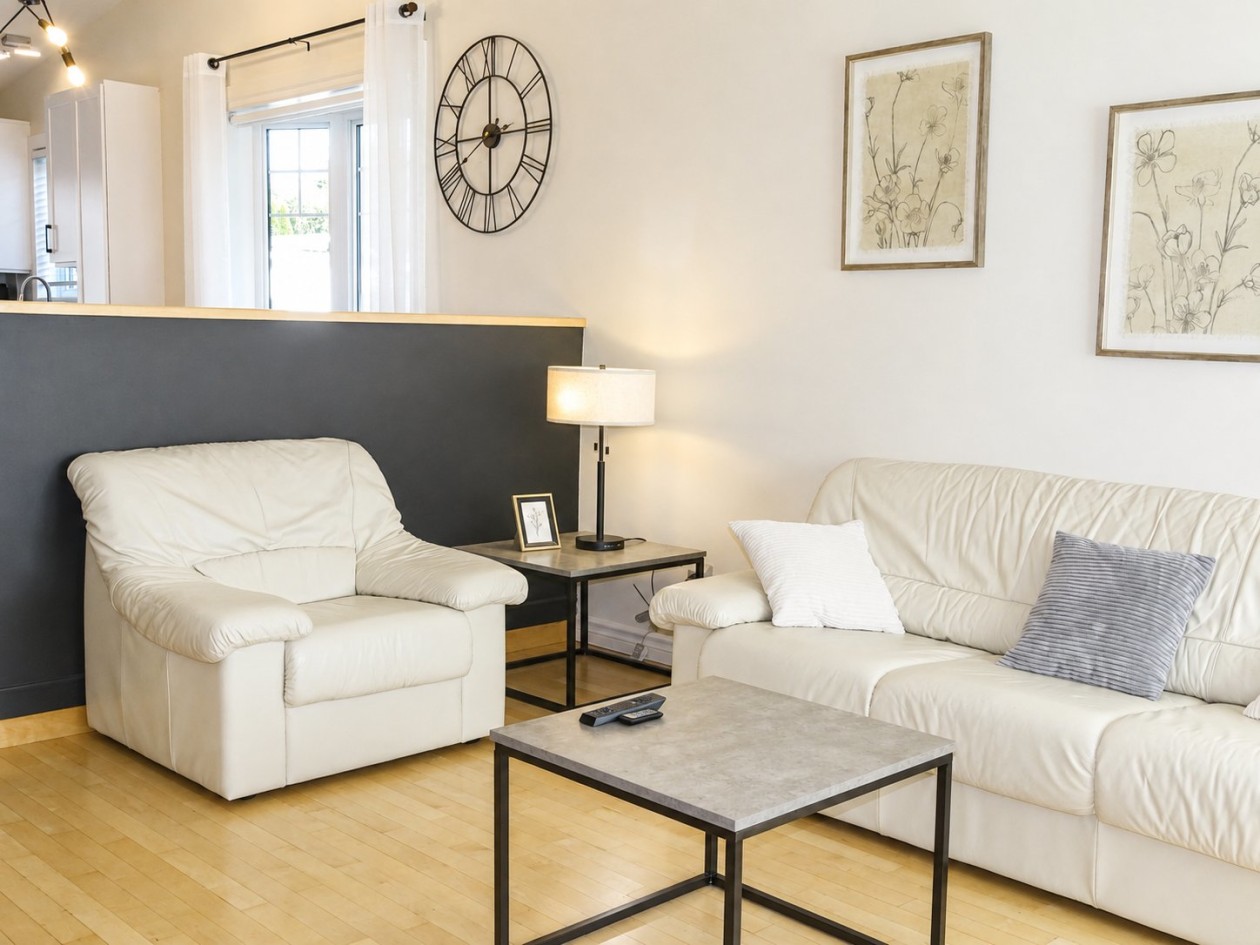 Salon — 2365, Rue Gagnon, Trois-Rivières, G8Z4R1, Trois-Rivières