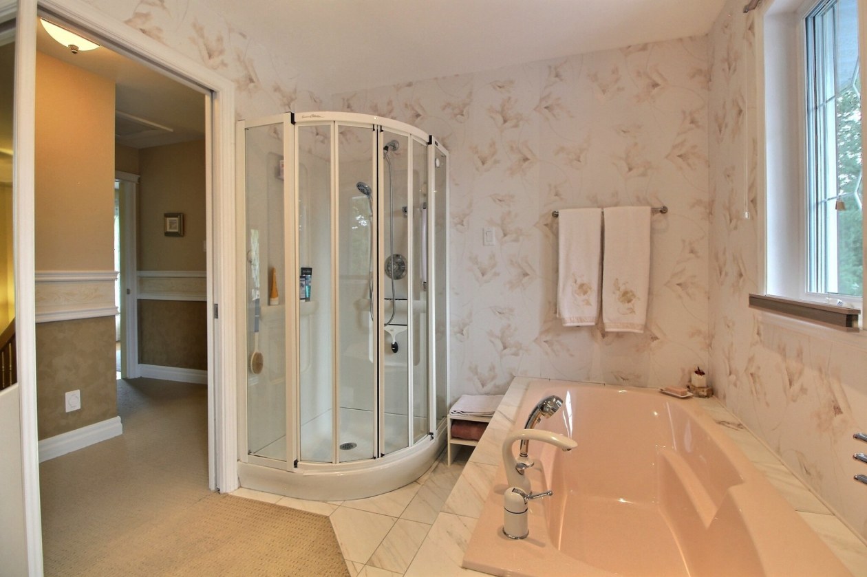 Salle de bains — 395, Rue du Site-Perreault, Shawinigan, G9P2G3, Shawinigan