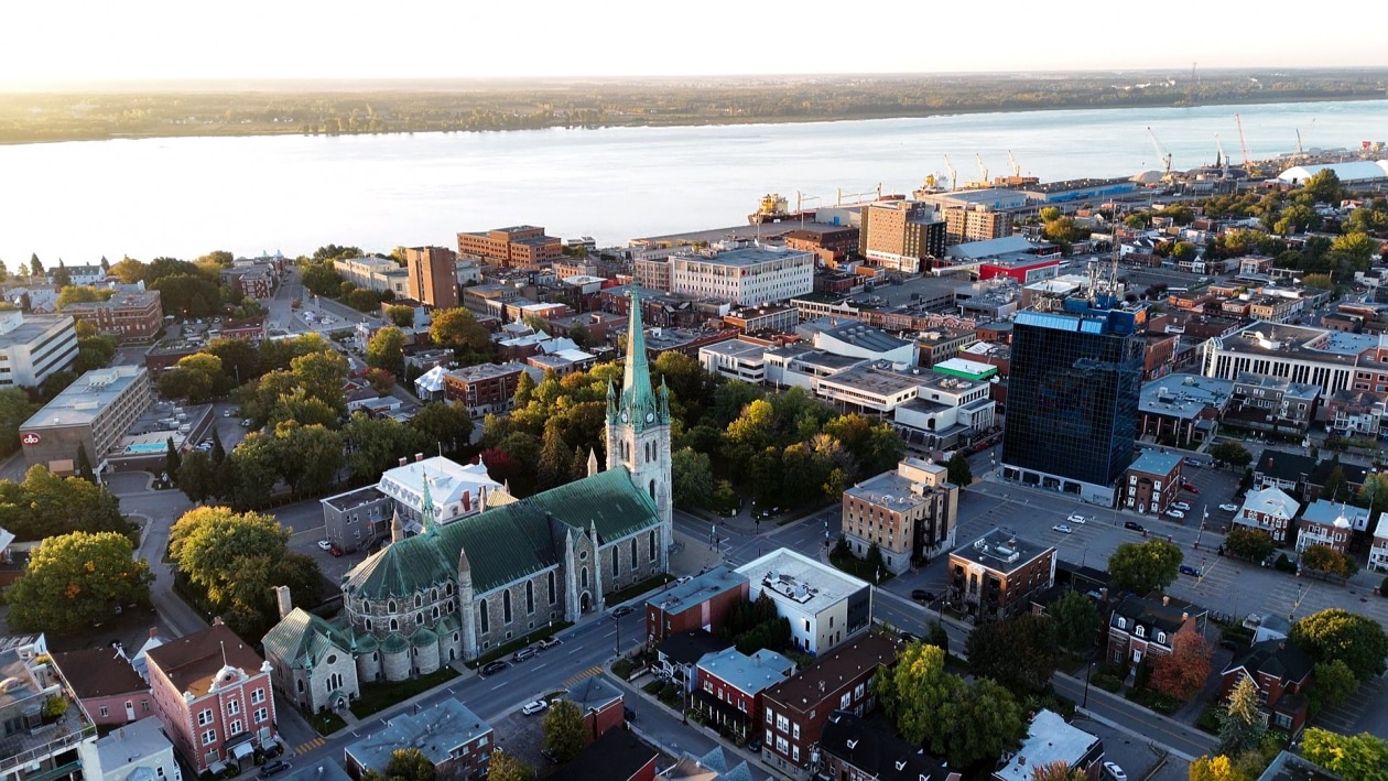 Vue d'ensemble — 321 - 327 Rue des Forges, Trois-Rivières