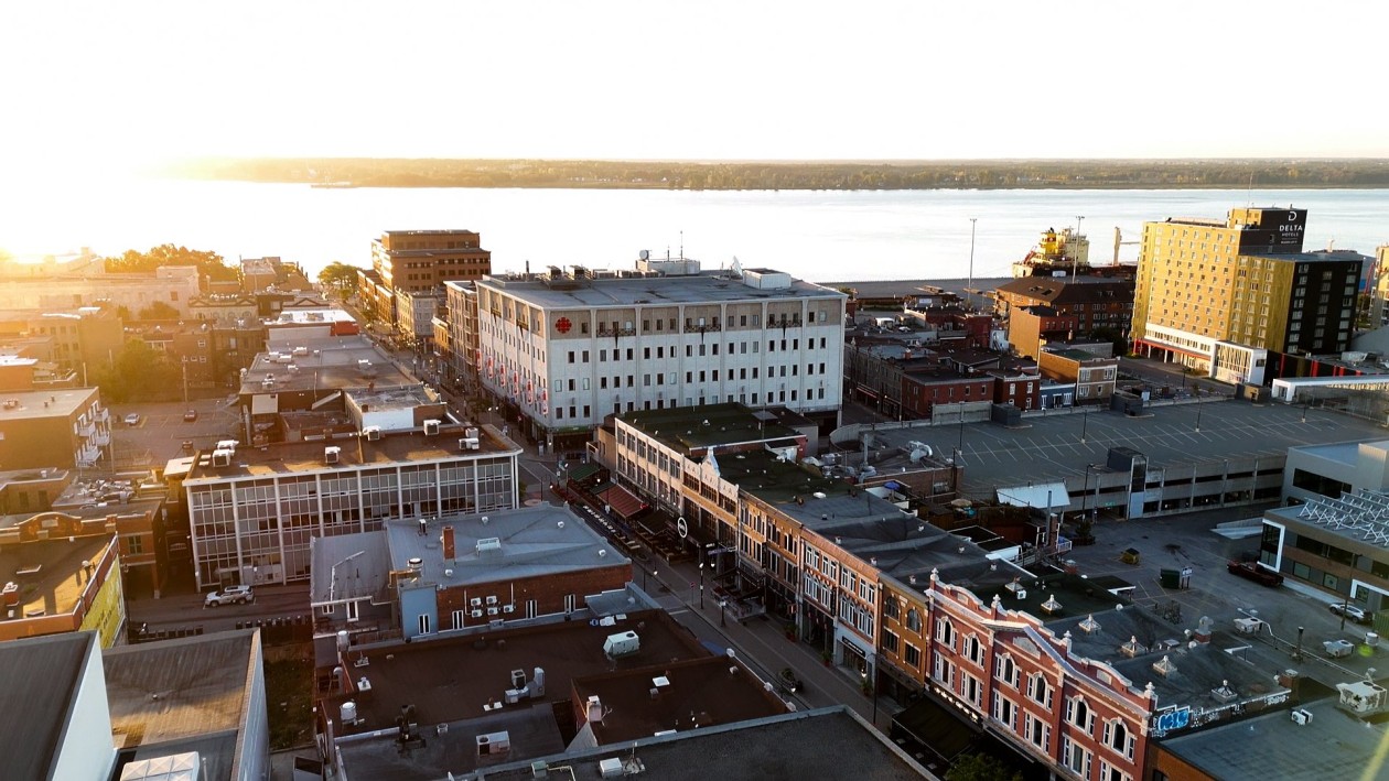 Vue d'ensemble — 321 - 327 Rue des Forges, Trois-Rivières