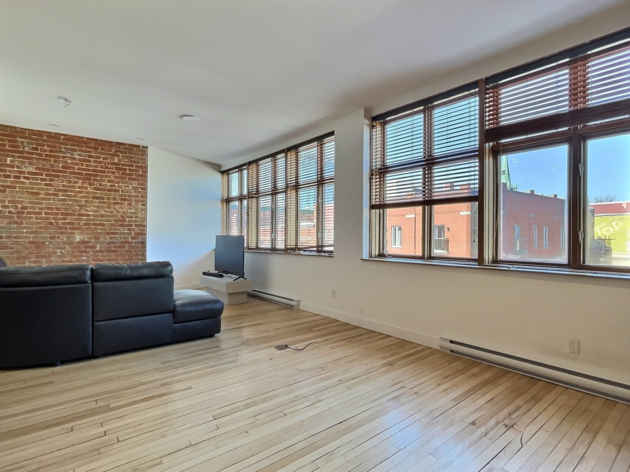 Logement — 321 - 327 Rue des Forges, Trois-Rivières