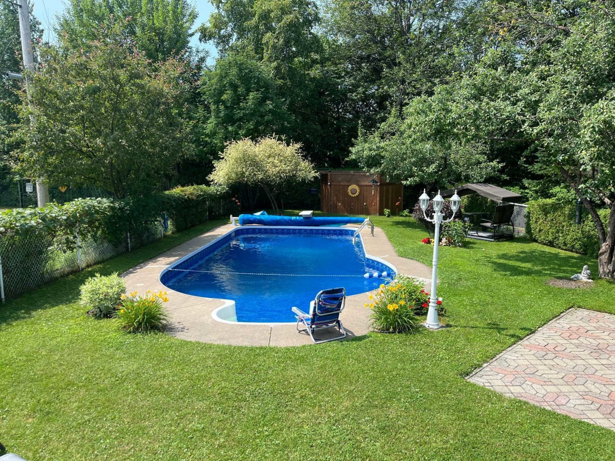 Piscine — 621, Boul. Robitaille, Notre-Dame-du-Mont-Carmel, G0X3J0, Notre-Dame-du-Mont-Carmel