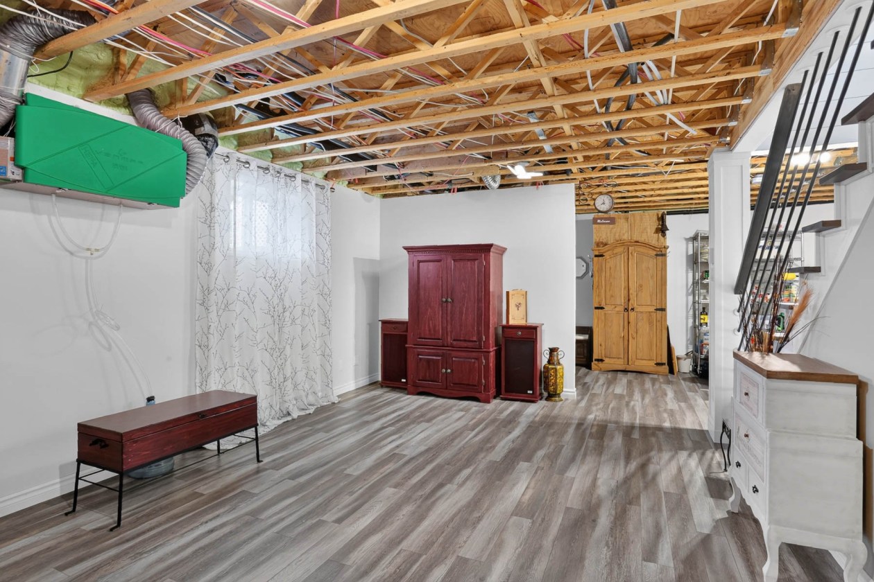 Salle familiale — 470, 11e Avenue, Saint-Tite, G0X3H0, Saint-Tite