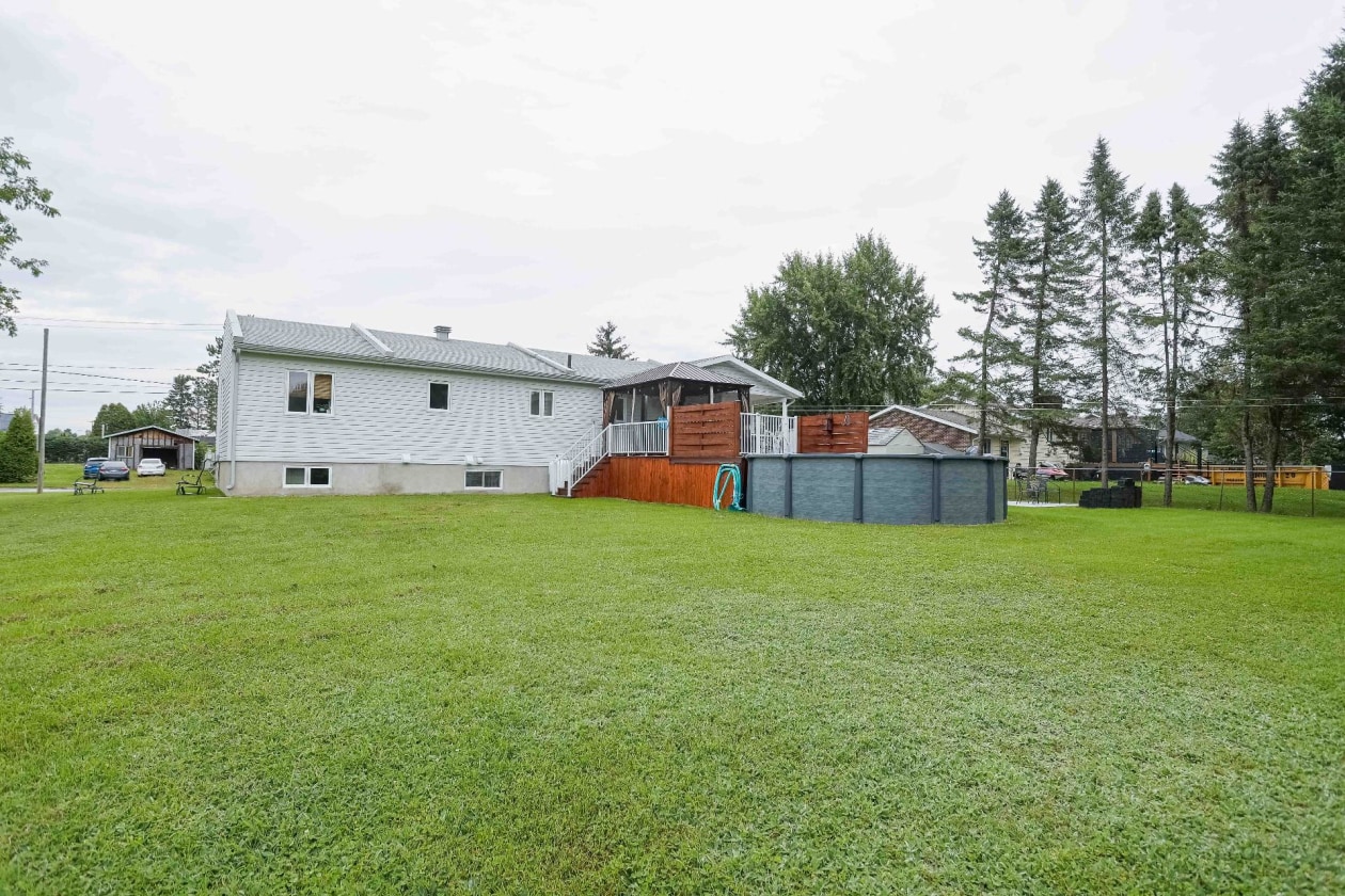 Cour — 971 Route de Red Mill S., Trois-Rivières