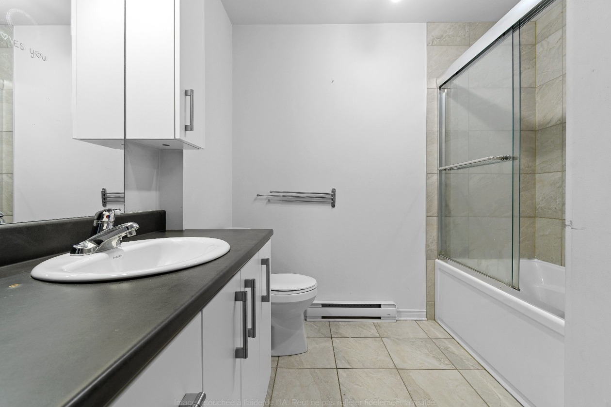 Salle de bains — 287, Boul. d'Amsterdam, 3, Gatineau (Aylmer), J9J4H7, Gatineau (Aylmer)