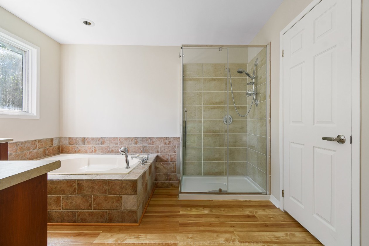 Salle de bains — 158 Ch. Maple Grove, Gatineau