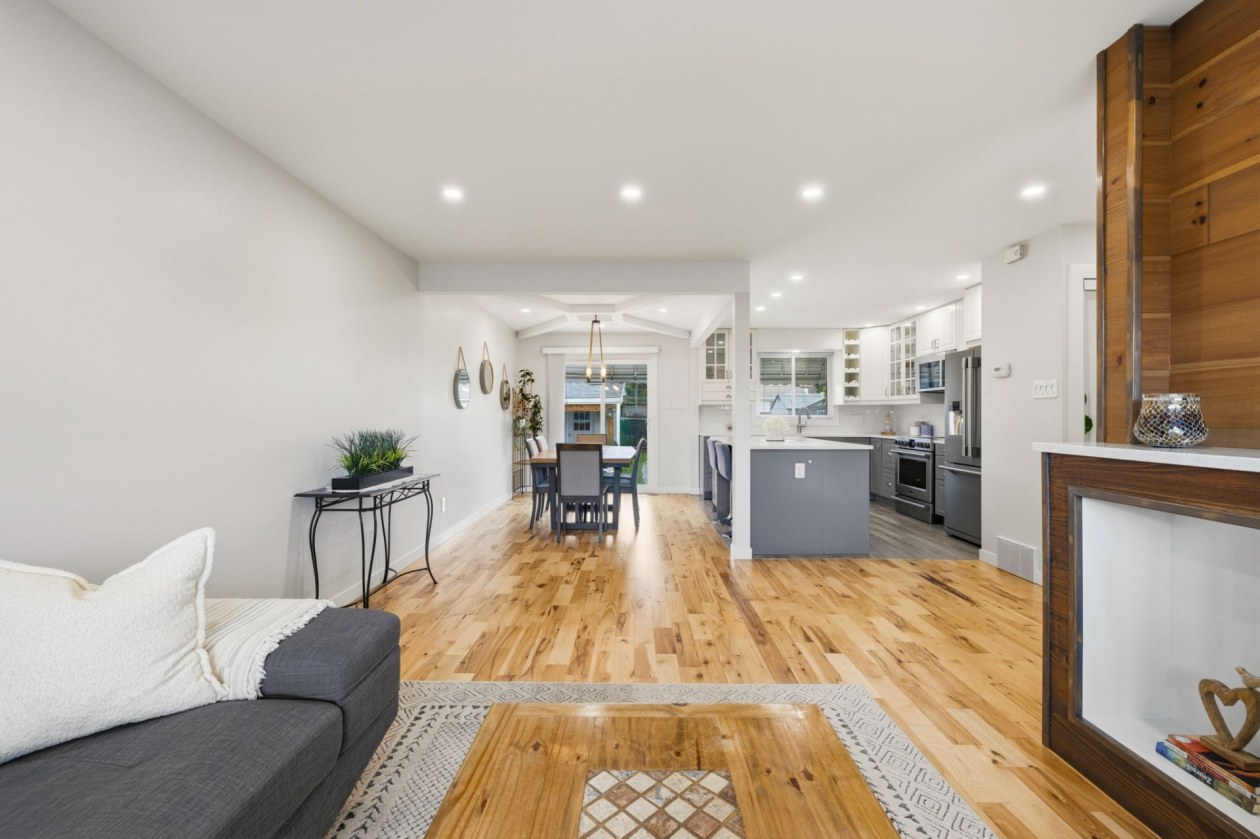 Salon — 6, Rue de Troyes, Gatineau (Gatineau), J8T5R7, Gatineau (Gatineau)