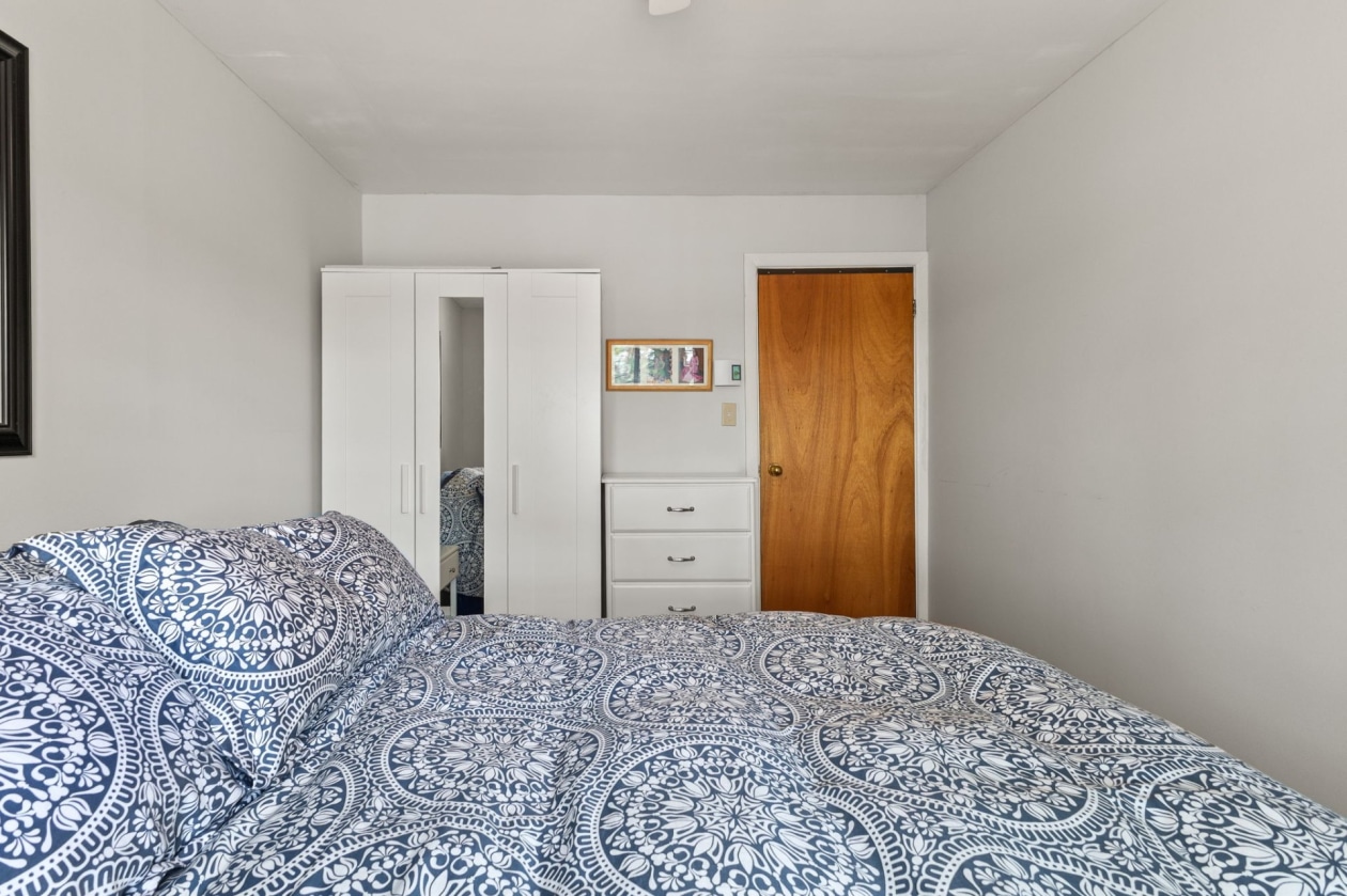 Chambre à coucher — 6, Ch. des Anémones, Notre-Dame-du-Laus, J0X2M0, Notre-Dame-du-Laus