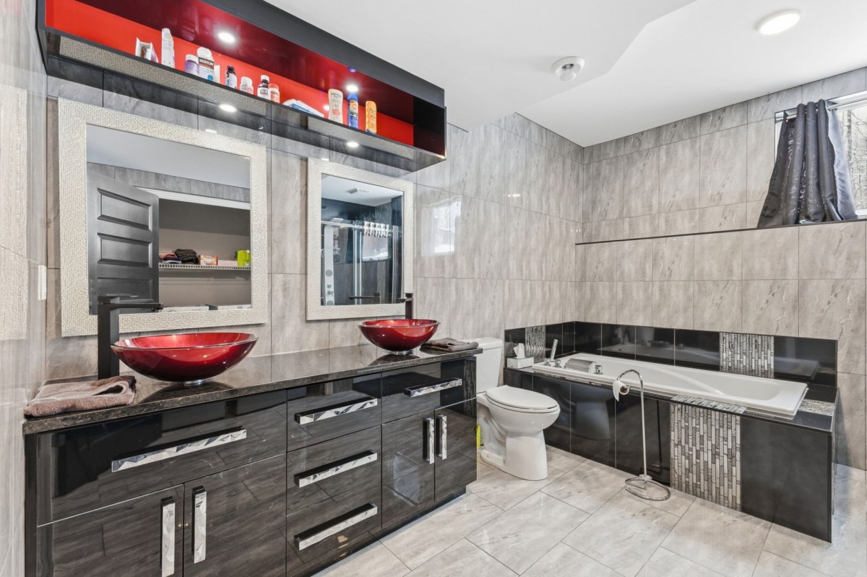 Salle de bains — 223, Ch. Sauvé, Val-des-Monts, J8N5A6, Val-des-Monts