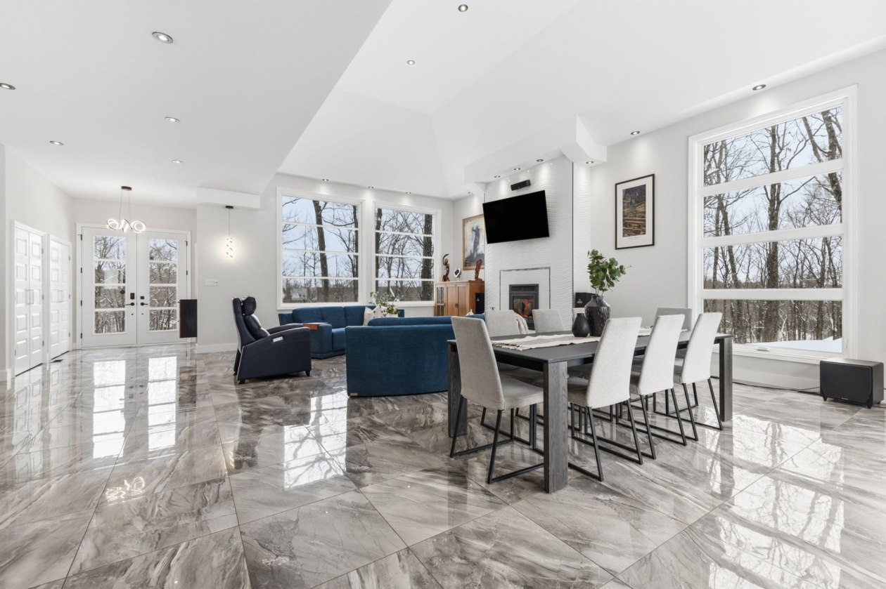 Salle à manger — 223, Ch. Sauvé, Val-des-Monts, J8N5A6, Val-des-Monts