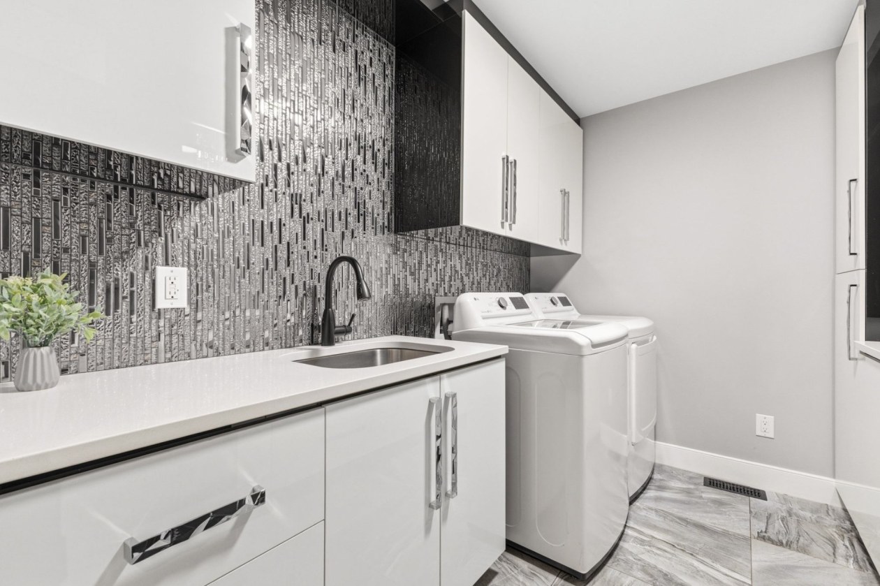Salle de lavage — 223, Ch. Sauvé, Val-des-Monts, J8N5A6, Val-des-Monts