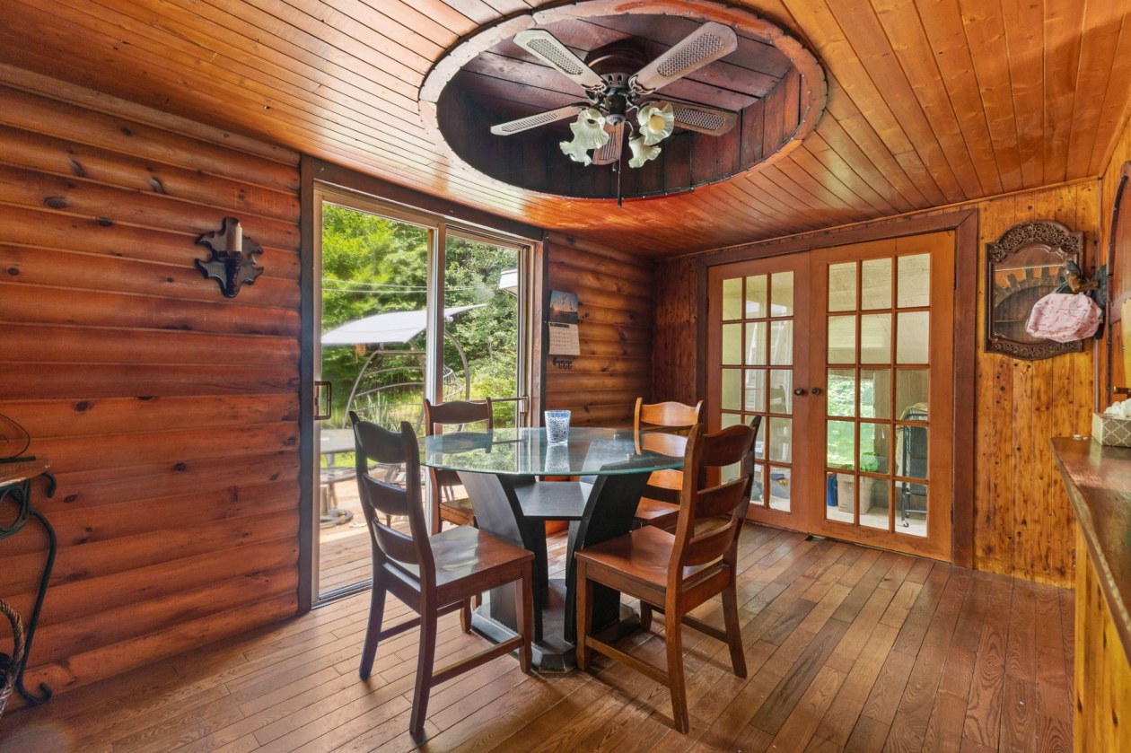 Salle à manger — 1215 Ch. de la Rivière-Rouge, Grenville-sur-la-Rouge