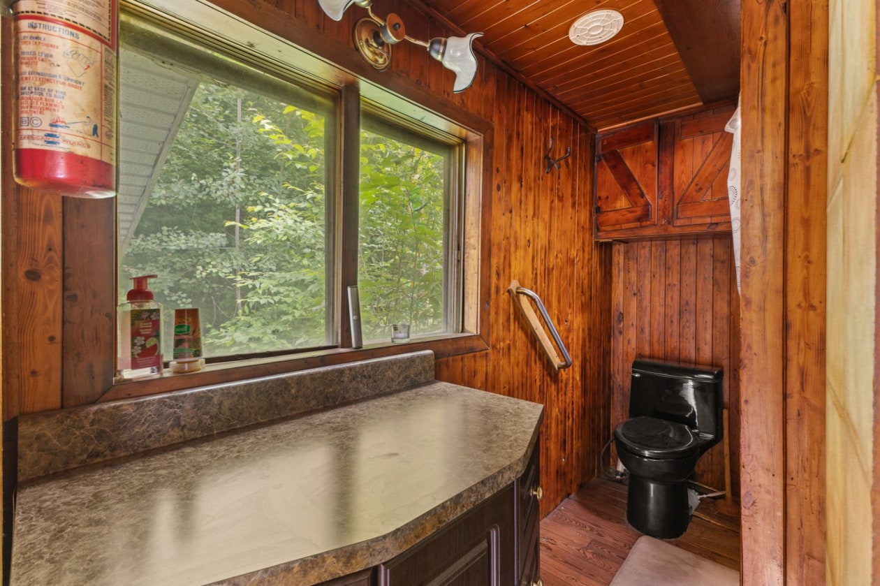 Salle de bains — 1215 Ch. de la Rivière-Rouge, Grenville-sur-la-Rouge