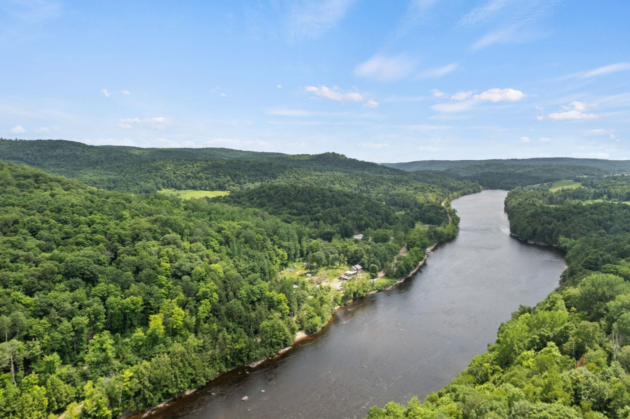Vue d'ensemble — 1215 Ch. de la Rivière-Rouge, Grenville-sur-la-Rouge