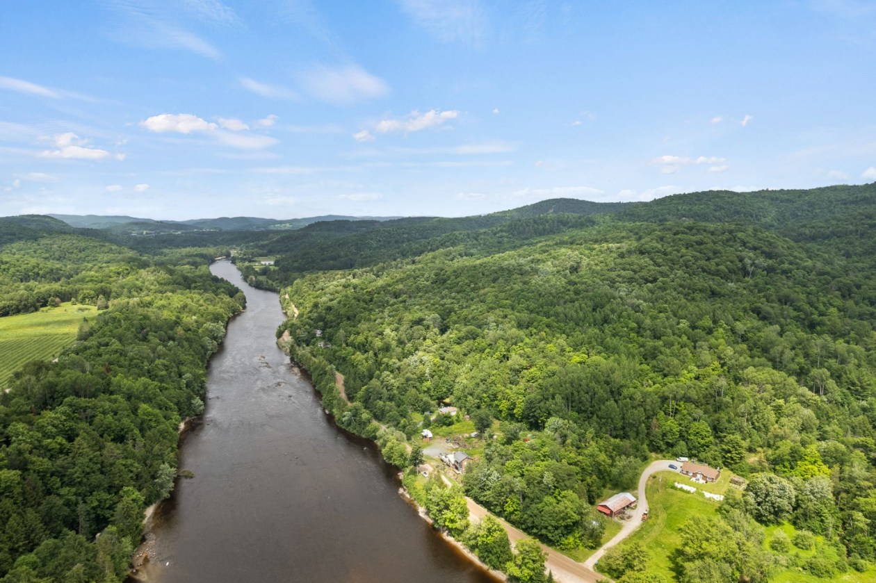 Vue d'ensemble — 1215 Ch. de la Rivière-Rouge, Grenville-sur-la-Rouge
