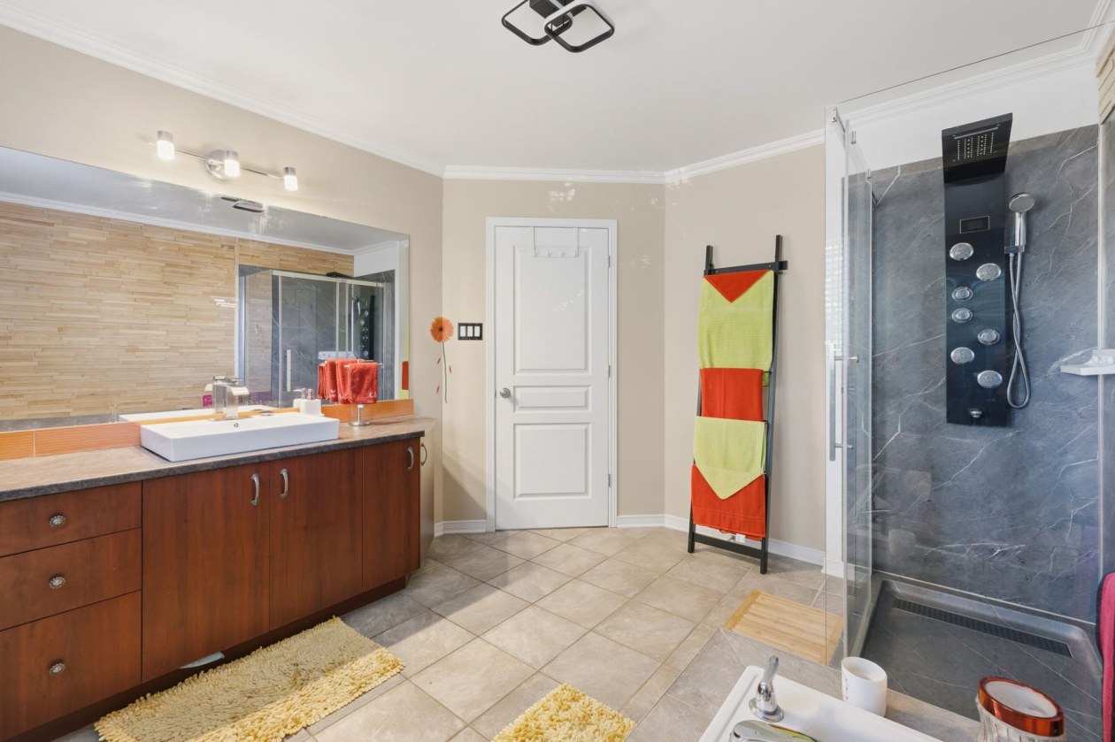 Salle de bains — 15, Rue Edward-Langton-Quirk, Gatineau (Aylmer), J9H0C3, Gatineau (Aylmer)