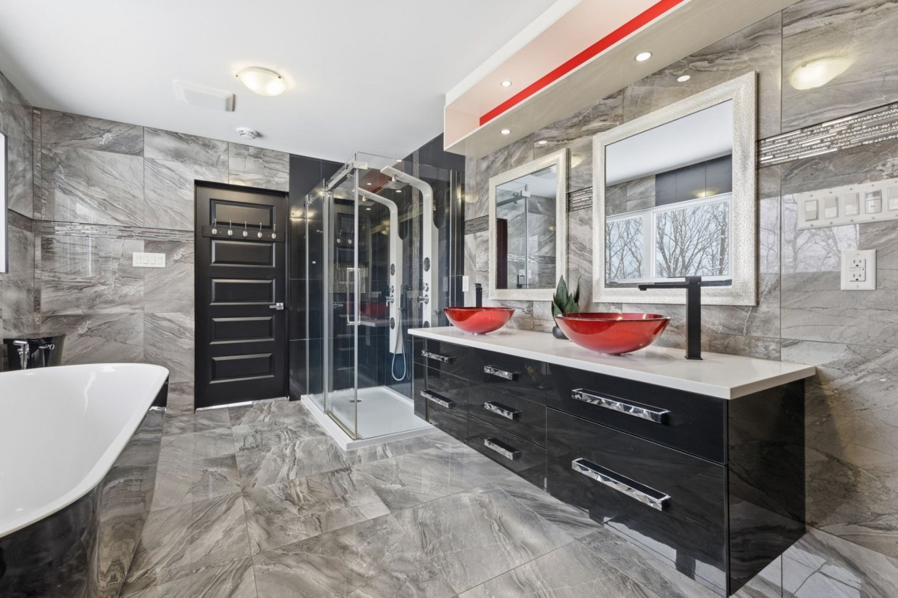 Salle de bains — 223, Ch. Sauvé, Val-des-Monts, J8N5A6, Val-des-Monts