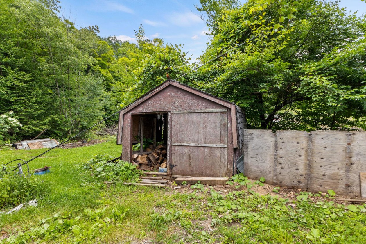 Remise — 1215 Ch. de la Rivière-Rouge, Grenville-sur-la-Rouge