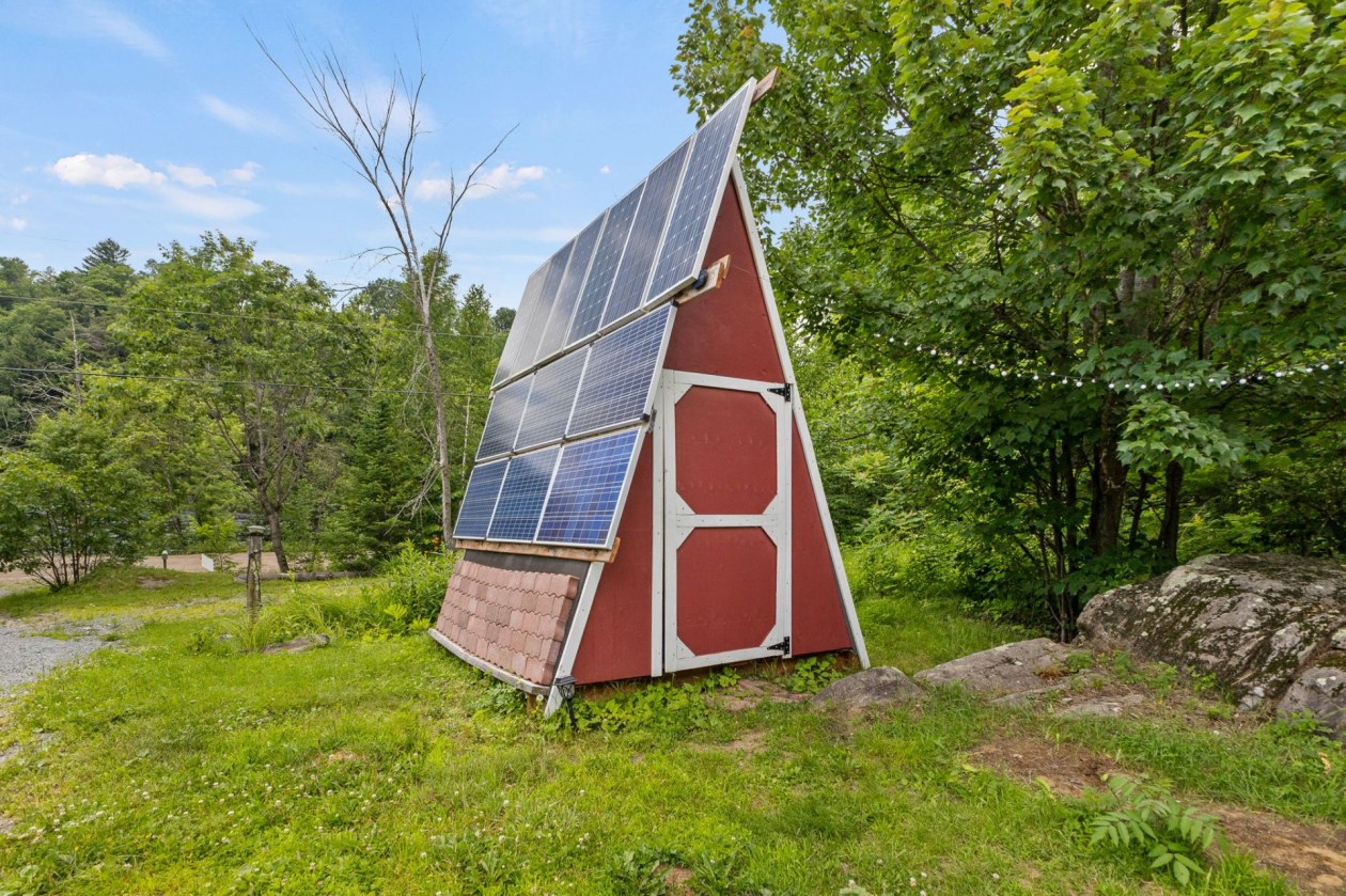 Remise — 1215 Ch. de la Rivière-Rouge, Grenville-sur-la-Rouge