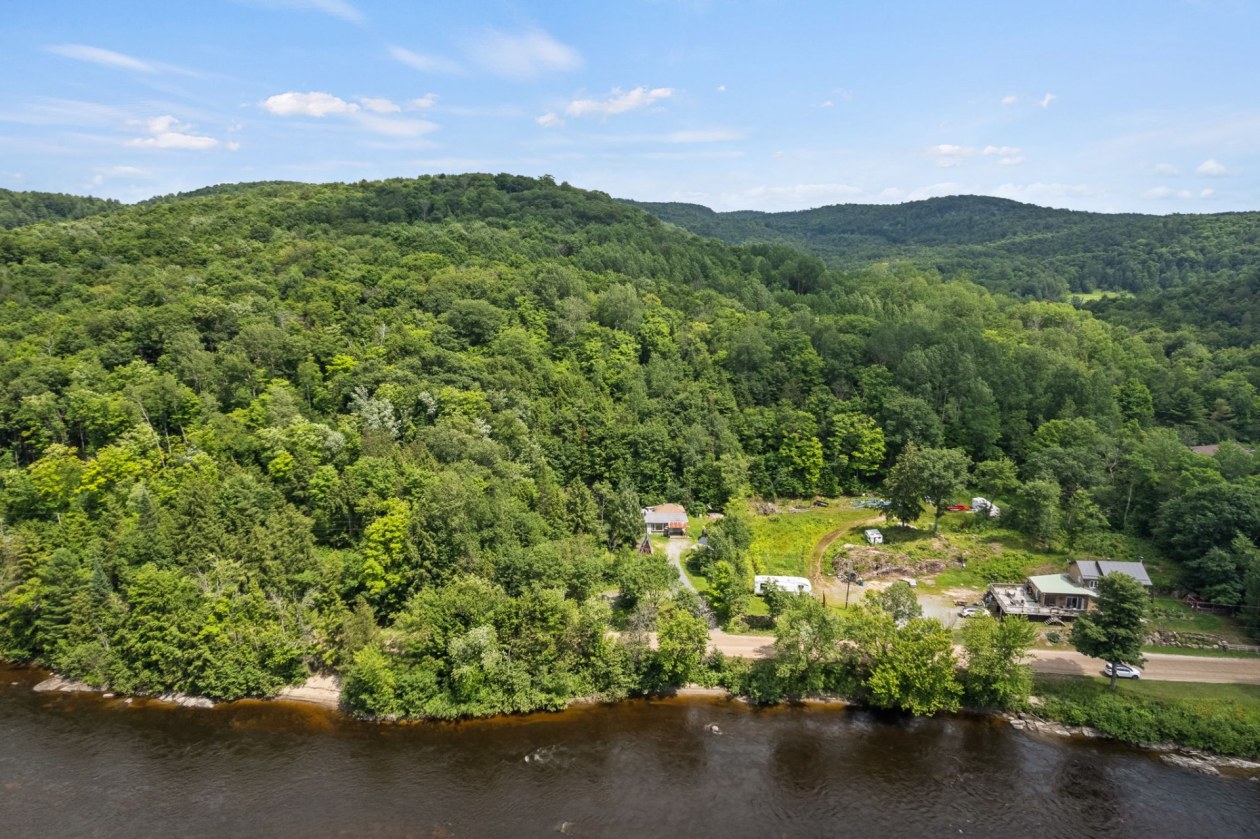 Photo 2 — 1215 Ch. de la Rivière-Rouge, Grenville-sur-la-Rouge