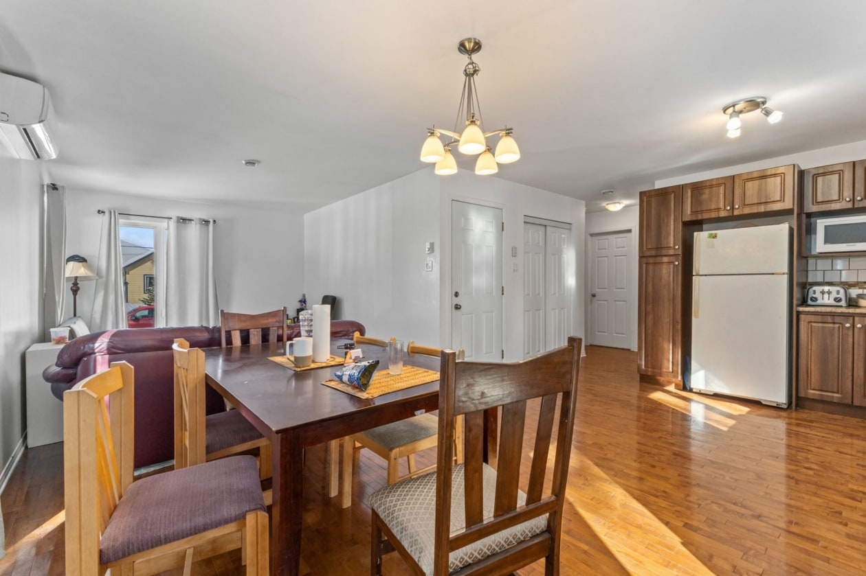 Salle à manger — 51 Rue René-Boyer, Saint-André-Avellin