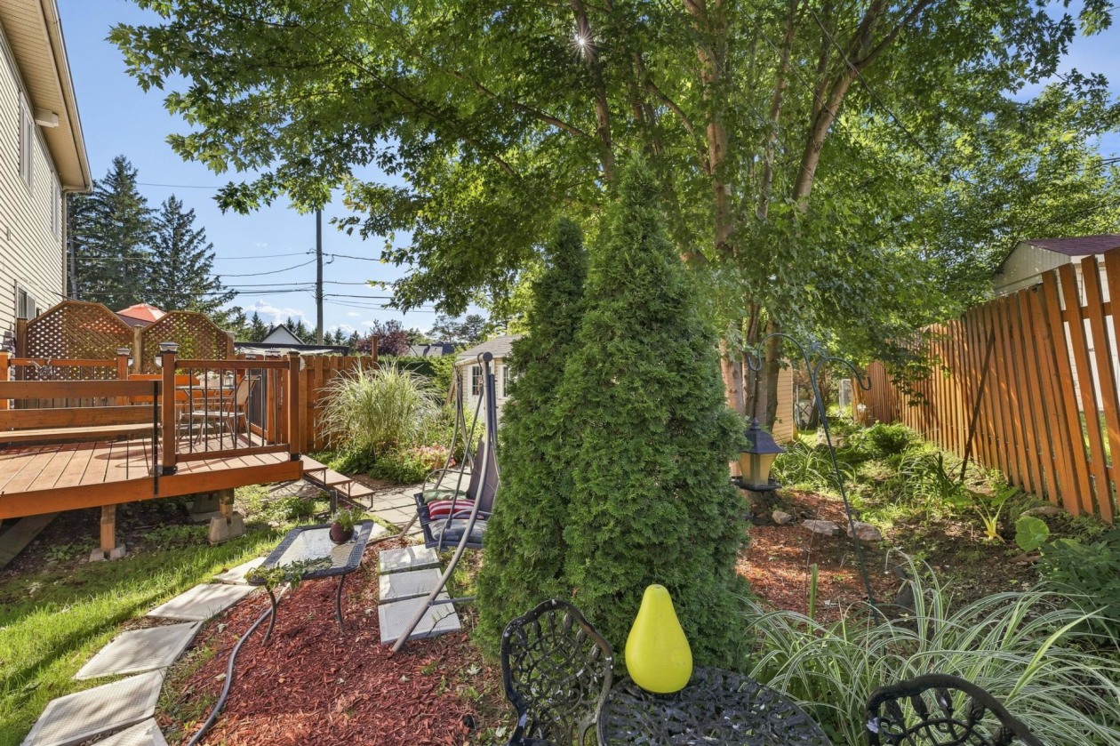 Cour — 15, Rue Edward-Langton-Quirk, Gatineau (Aylmer), J9H0C3, Gatineau (Aylmer)