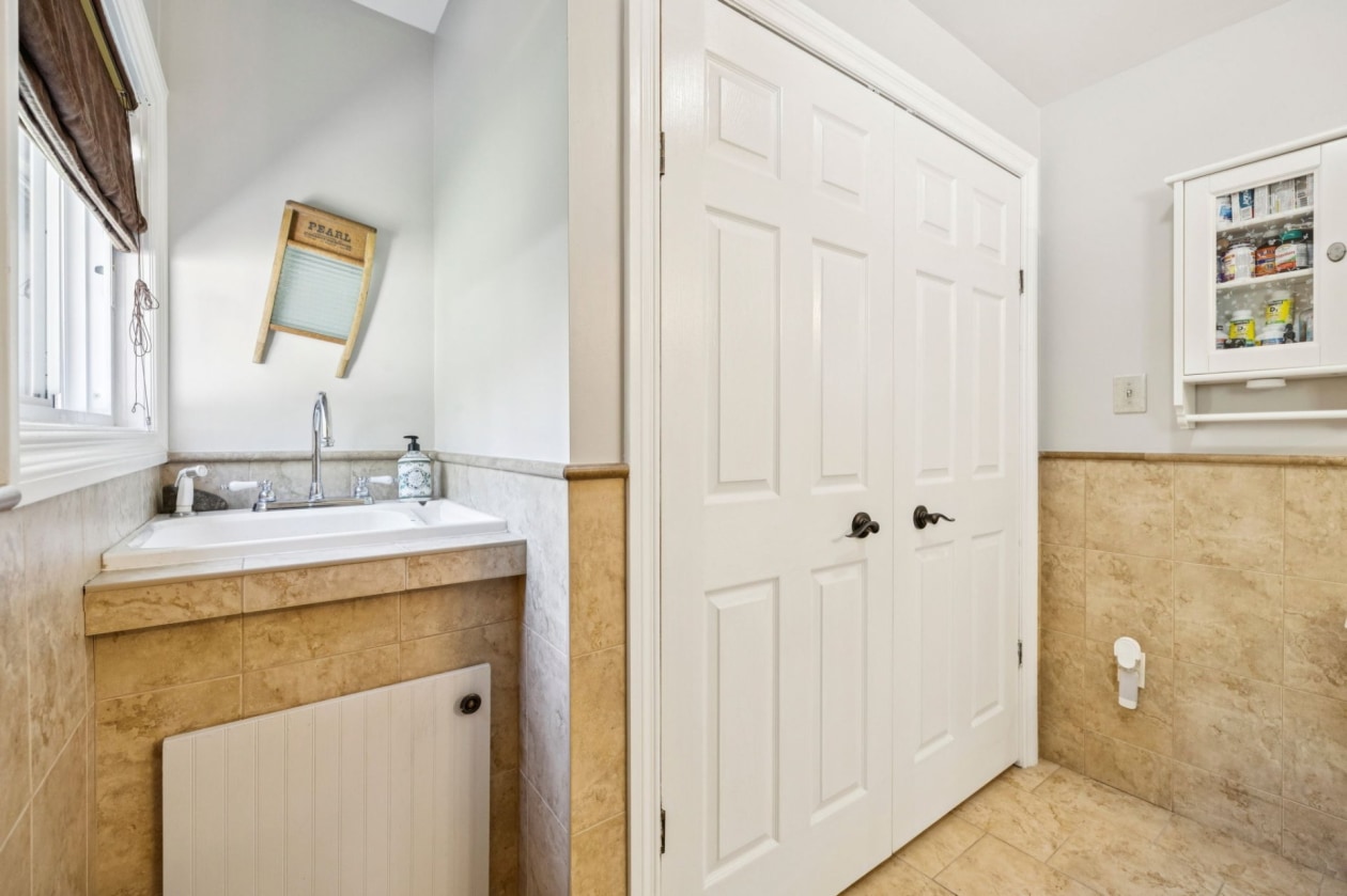Salle de bains — 48, Ch. George, L'Isle-aux-Allumettes, J0X1M0, L'Isle-aux-Allumettes