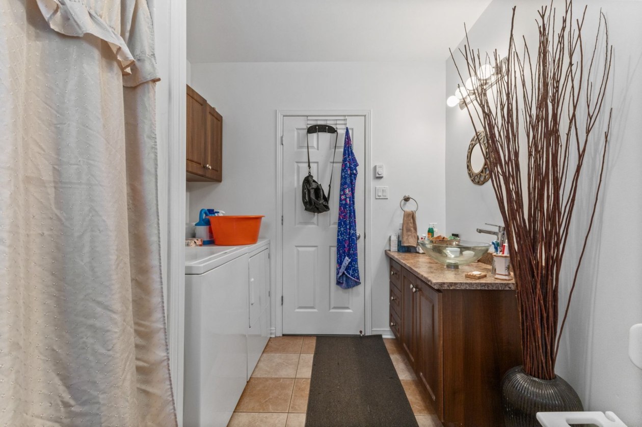 Salle de bains — 51 Rue René-Boyer, Saint-André-Avellin