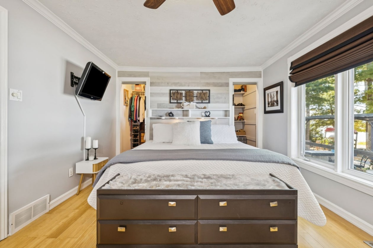 Chambre à coucher — 48, Ch. George, L'Isle-aux-Allumettes, J0X1M0, L'Isle-aux-Allumettes