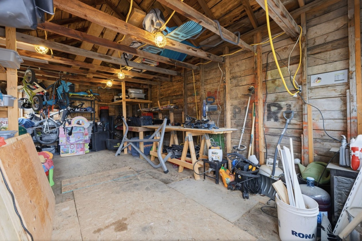 Remise — 19 Ch. St-Clément, Chelsea