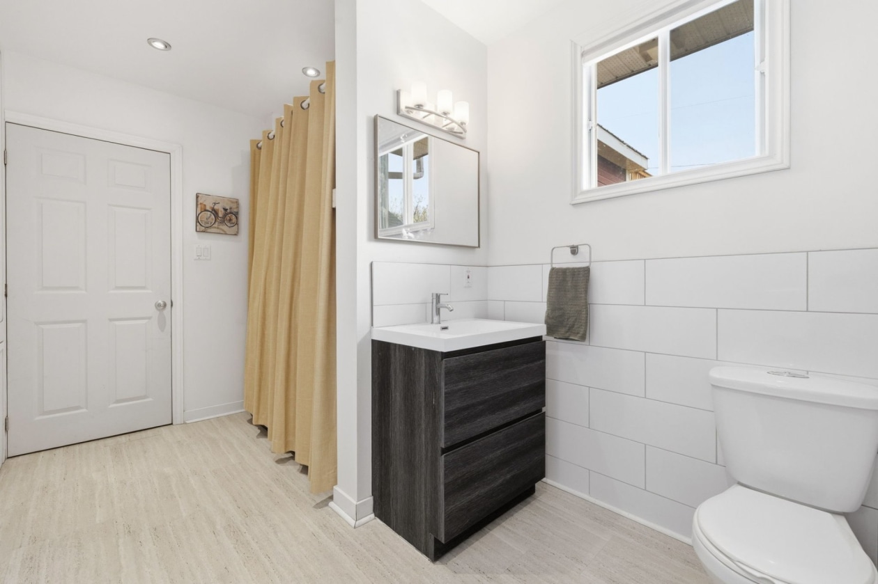 Salle de bains — 19 Ch. St-Clément, Chelsea