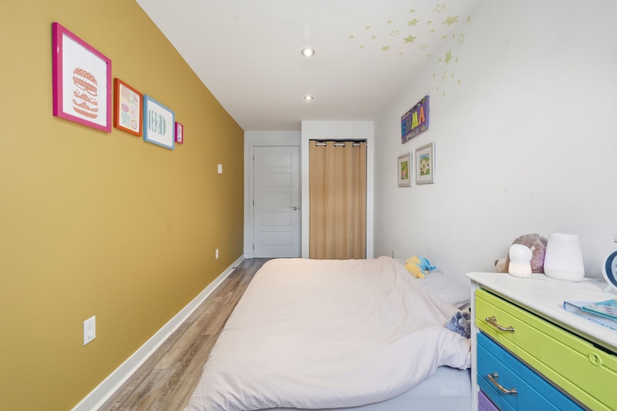 Chambre à coucher — 19 Ch. St-Clément, Chelsea