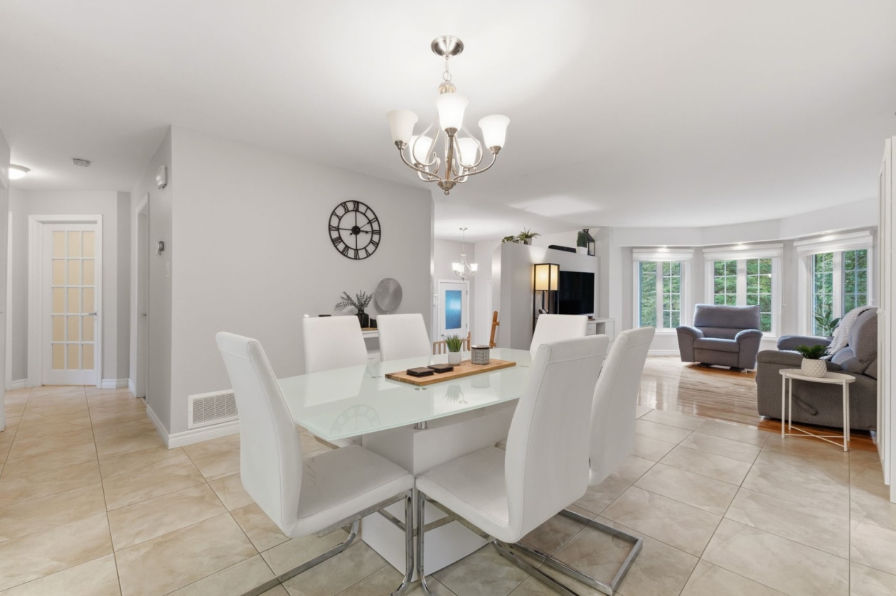 Salle à manger — 7, Rue des Jacinthes, Val-des-Monts, J8N7B7, Val-des-Monts